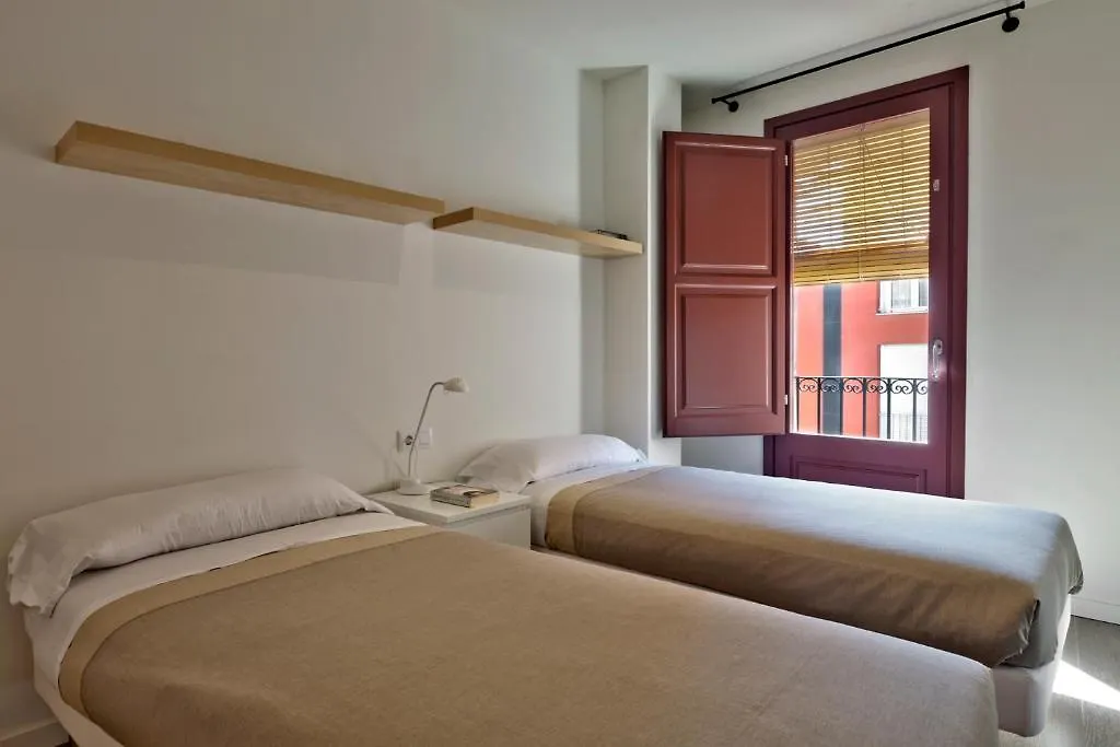 Apartamentos Med Ramblas Barcelona Apartment