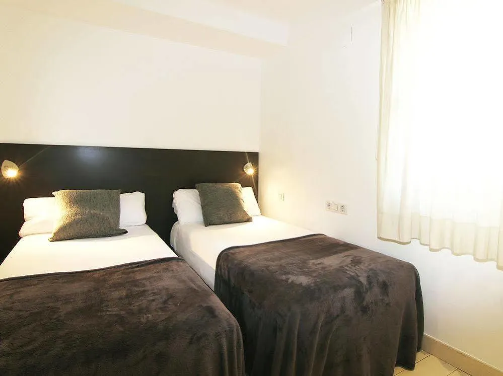 Apartamentos Med Ramblas Barcelona Apartment